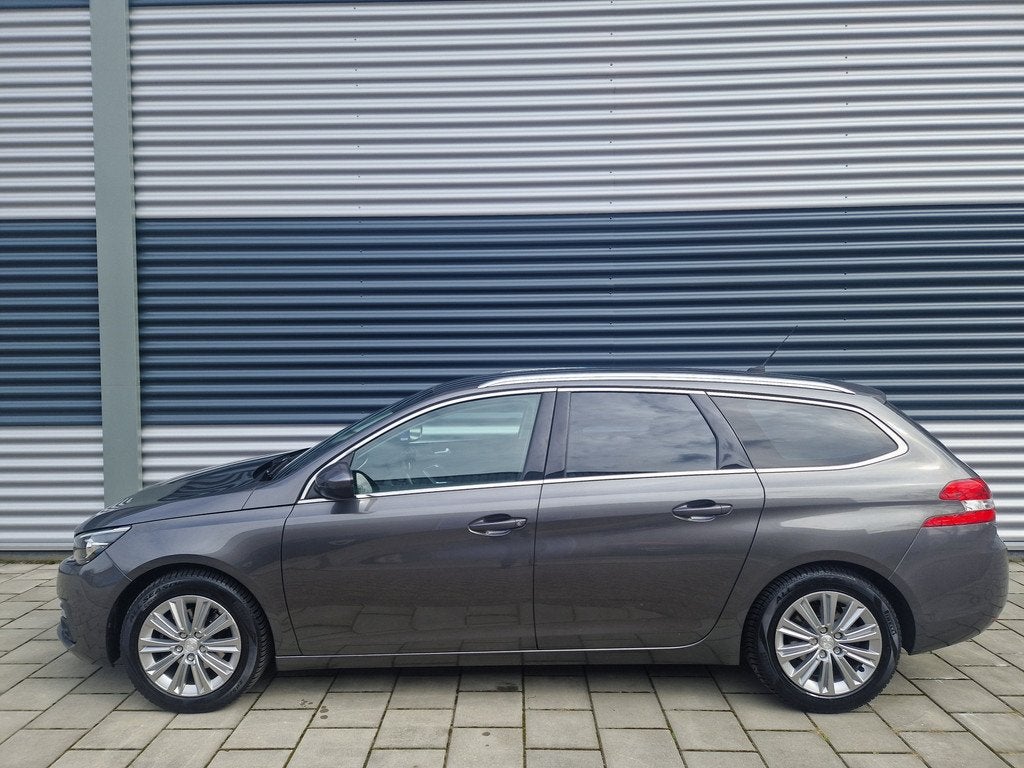 Peugeot 308 SW 1.2 PureTech Allure, Climatronic, PDC, Topsta, Voorwielaandrijving, Stof, Gebruikt, 1199 cc