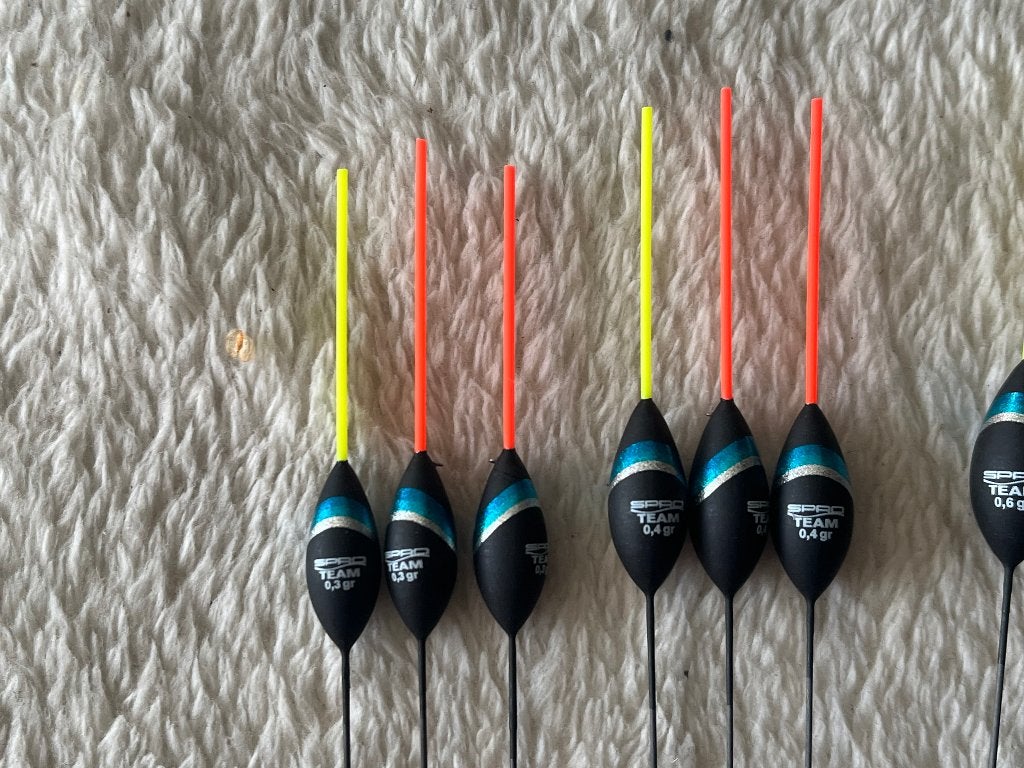 adv 213 / NIEUW serie 12 dobbers SPRO, Watersport en Boten, Ophalen of Verzenden, Nieuw, Dobber of Lood