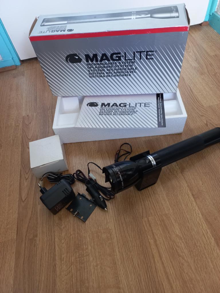 Mac-Lite vintage oplaadbare zaklamp, Caravans en Kamperen, Zaklampen, Ophalen of Verzenden, Nieuw, Accu