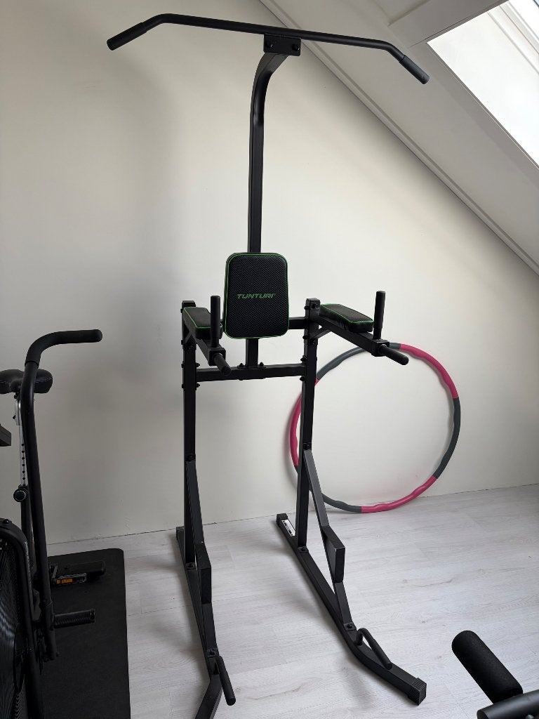Power tower Tunturi, Sport en Fitness, Fitnessmaterialen, Ophalen, Zo goed als nieuw, Oprekstang