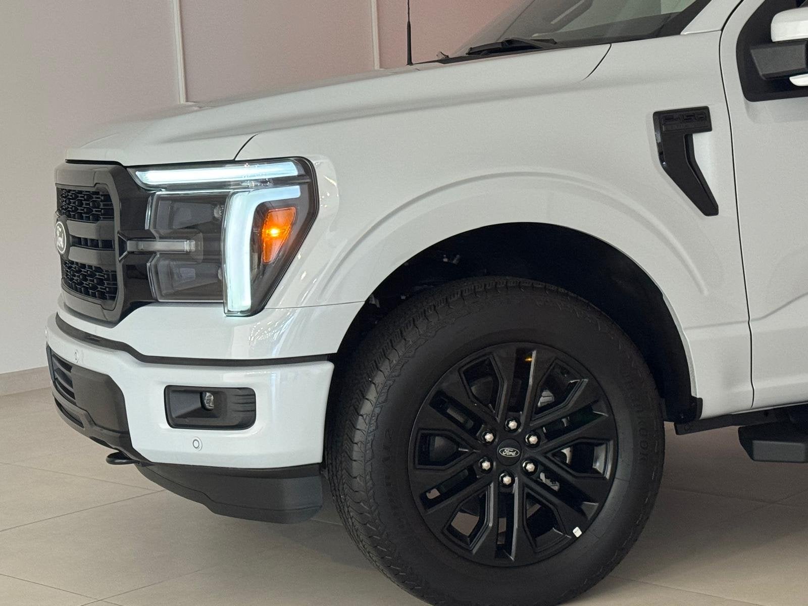 Ford USA F-150 5.0 V8 Lariat black FX4 / B&O / Pano / HUD, Auto's, 5030 cc, Gebruikt, 405 pk, F-150