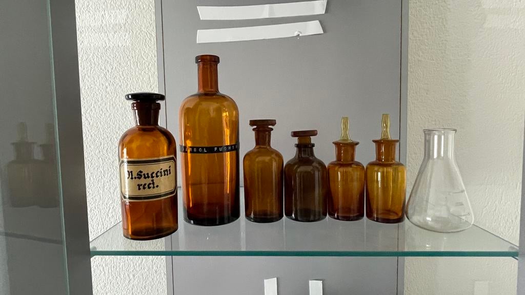 Antieke apothekersflessen en laboratoriumglaswerk, Ophalen of Verzenden, Zo goed als nieuw