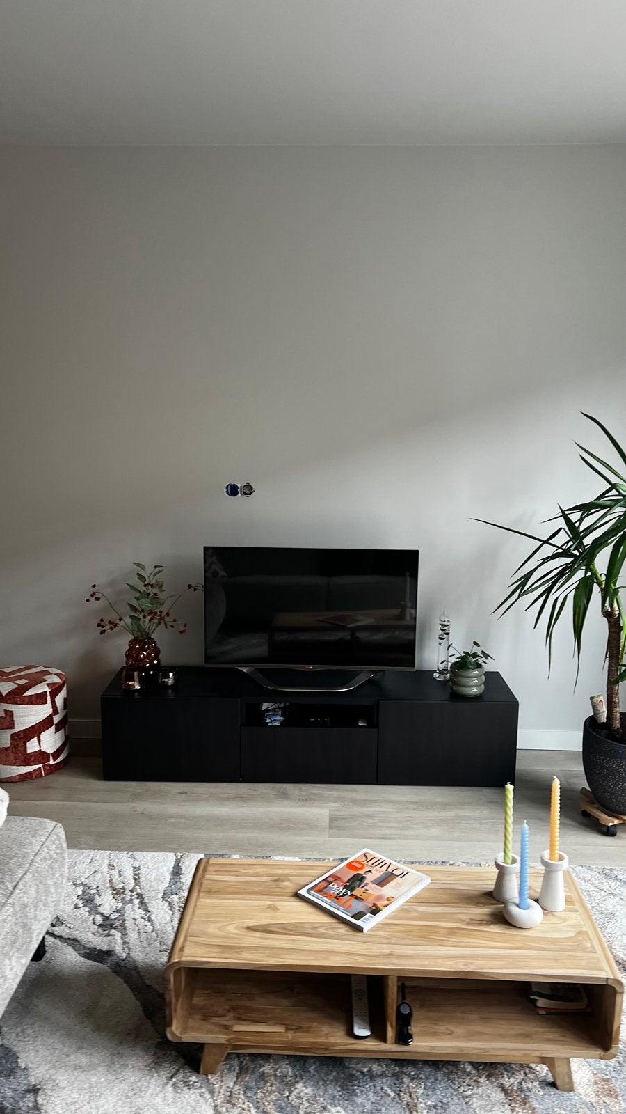 IKEA Bestå TV-meubel zwartbruin 180x40x38cm, Huis en Inrichting, Kasten | Televisiemeubels, Ophalen, Strak, Gebruikt, 150 tot 200 cm