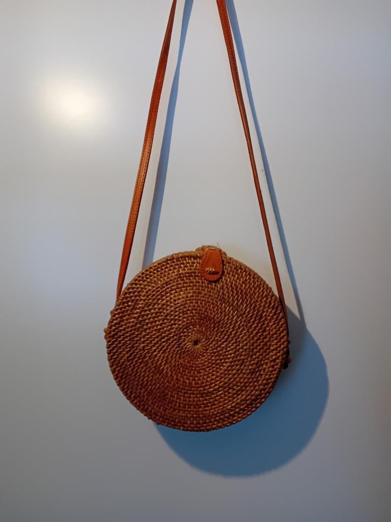 Uniek Bali Rotan Tasje - Handgemaakt en Stijlvol, Ophalen of Verzenden, Zo goed als nieuw, Bruin, Schoudertasje