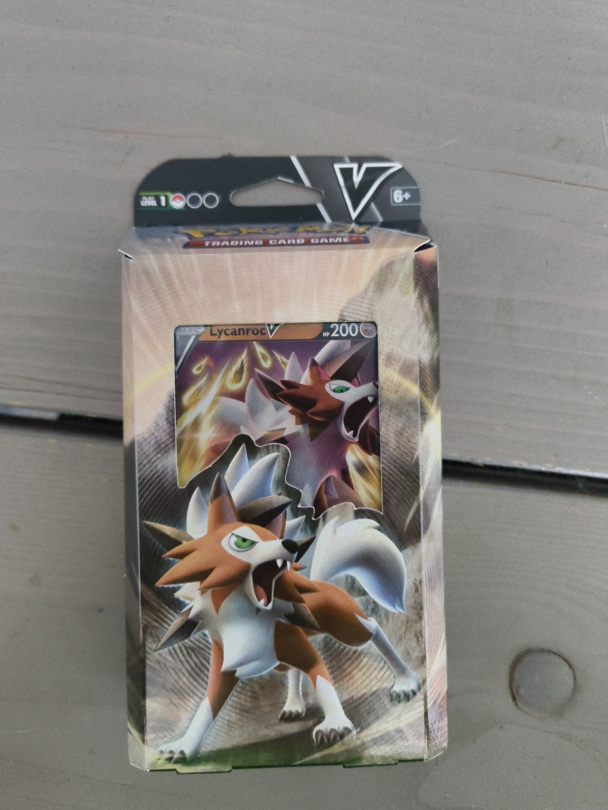Pokémon TCG Lycanroc V Battle Deck - Nieuw en Geseald, Ophalen of Verzenden, Nieuw, Speeldeck