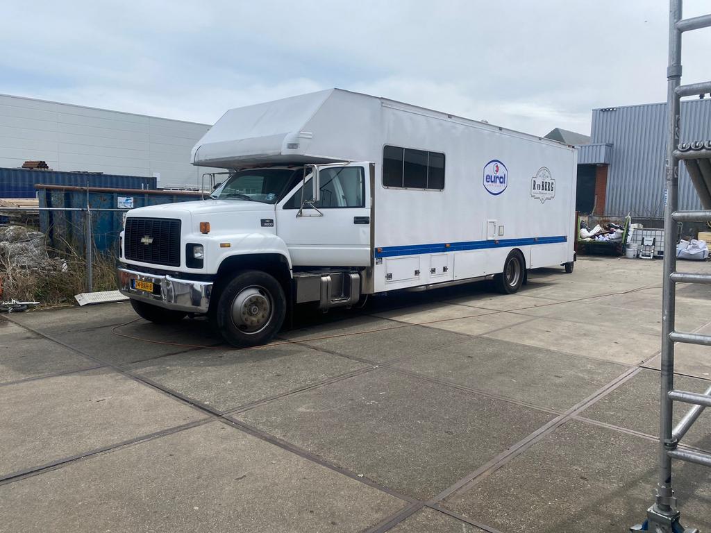 Race camper bus - Ideaal voor motorsportliefhebbers, Caravans en Kamperen, Campers, Automaat, Buscamper of Camperbus, Tot en met 2