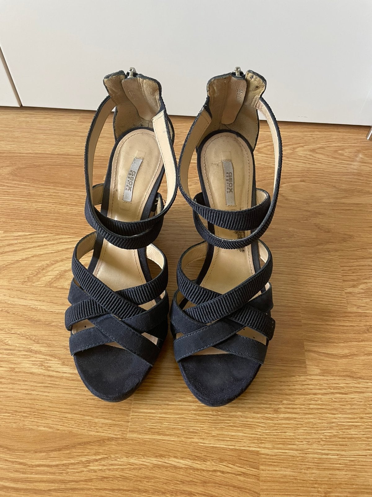 Sleehak Geox, Kleding | Dames, Schoenen, Blauw, Ophalen of Verzenden, Zo goed als nieuw, Schoenen met hoge hakken