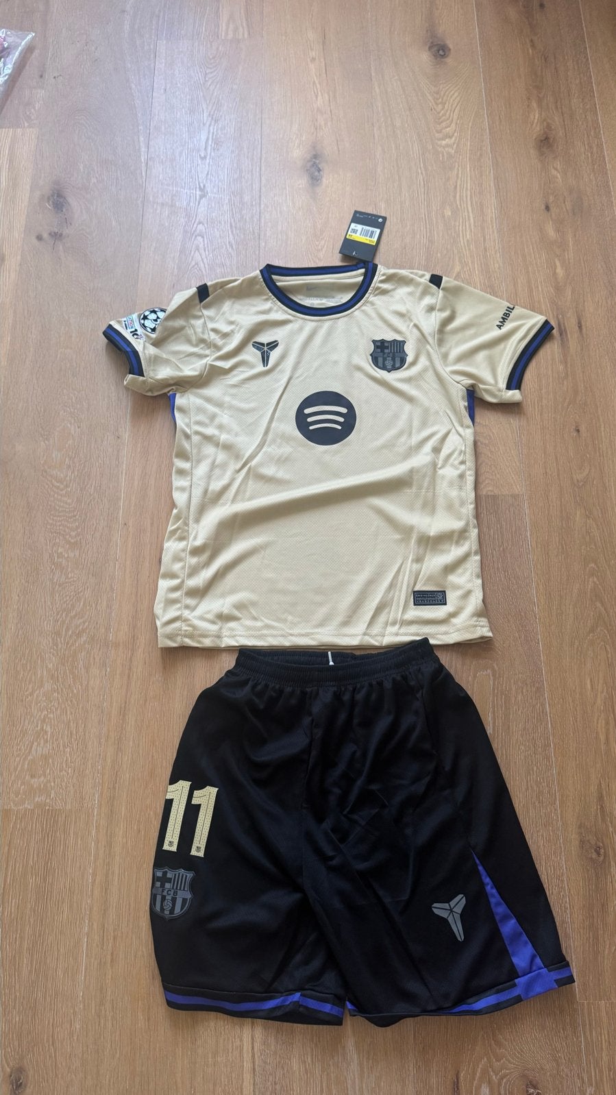 FCBarcelona uitshirt Raphinha 11 met champions league, Sport en Fitness, Ophalen of Verzenden, Nieuw, Overige typen