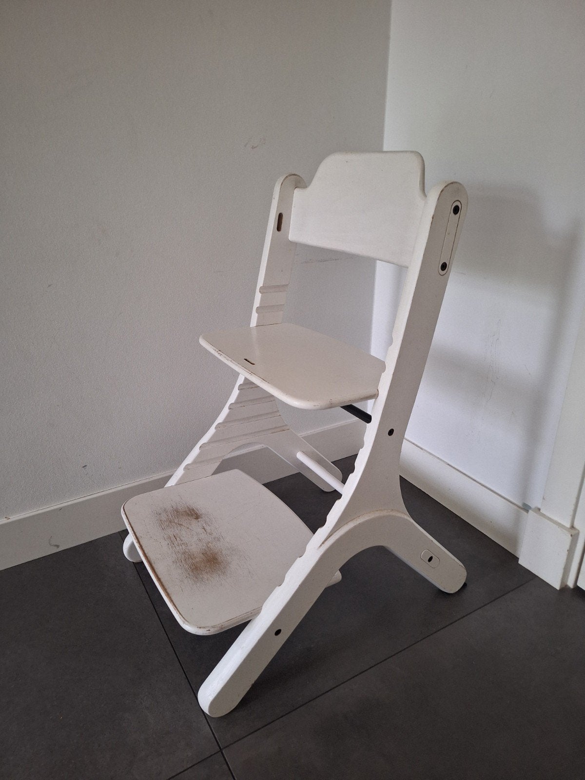 Witte meegroeistoel 'Ik ben dapper', Kinderen en Baby's, Kinderstoelen, Ophalen, Gebruikt, Meegroeistoel