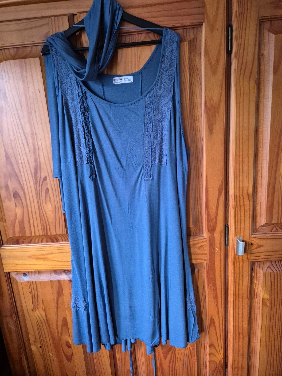Mouwloze jurk met kant en een sjaal van Zizzi in maat xl, Ophalen of Verzenden, Nieuw, Blauw, Jurk