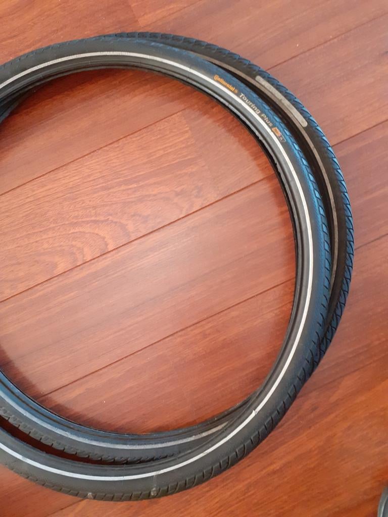Fietsbanden 26 inch continental en shin tyre, Ophalen, Gebruikt