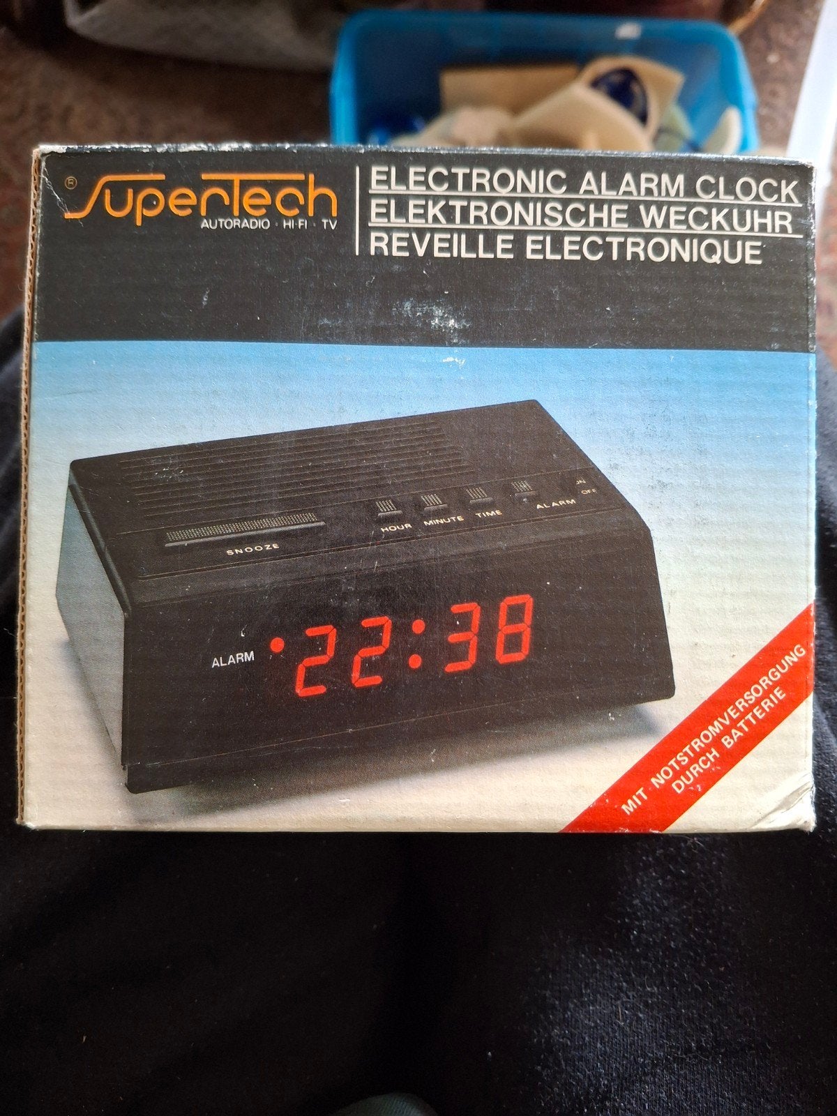 Supertech Elektronische Wekker - Nieuw in Doos, Ophalen of Verzenden, Nieuw, Digitaal, Wekker of Tafelklok