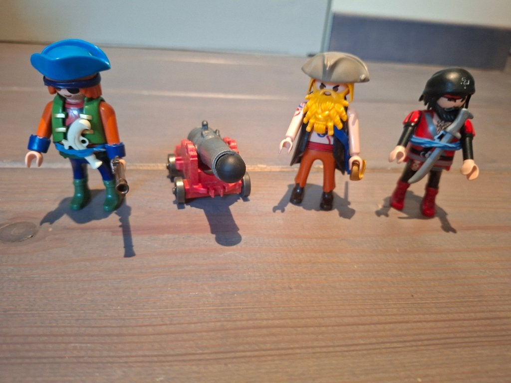 Playmobil piraten 3 figuren met kanon, Pirates, Complete set, Ophalen of Verzenden, Zo goed als nieuw