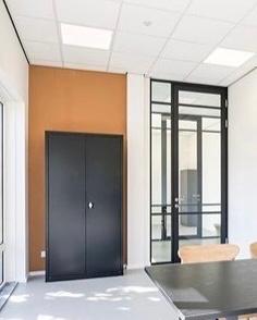 Metalen archiefkast met slot - zwart, Huis en Inrichting, Kasten | Lockerkasten, Ophalen, Zo goed als nieuw