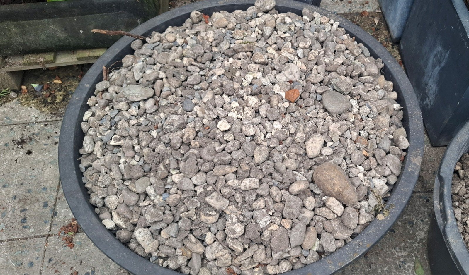Gratis af te halen: kleine en grote keien en palisadeband, Tuin en Terras, Grind, Keien en Split, Ophalen, Gebruikt, Multi, Kei