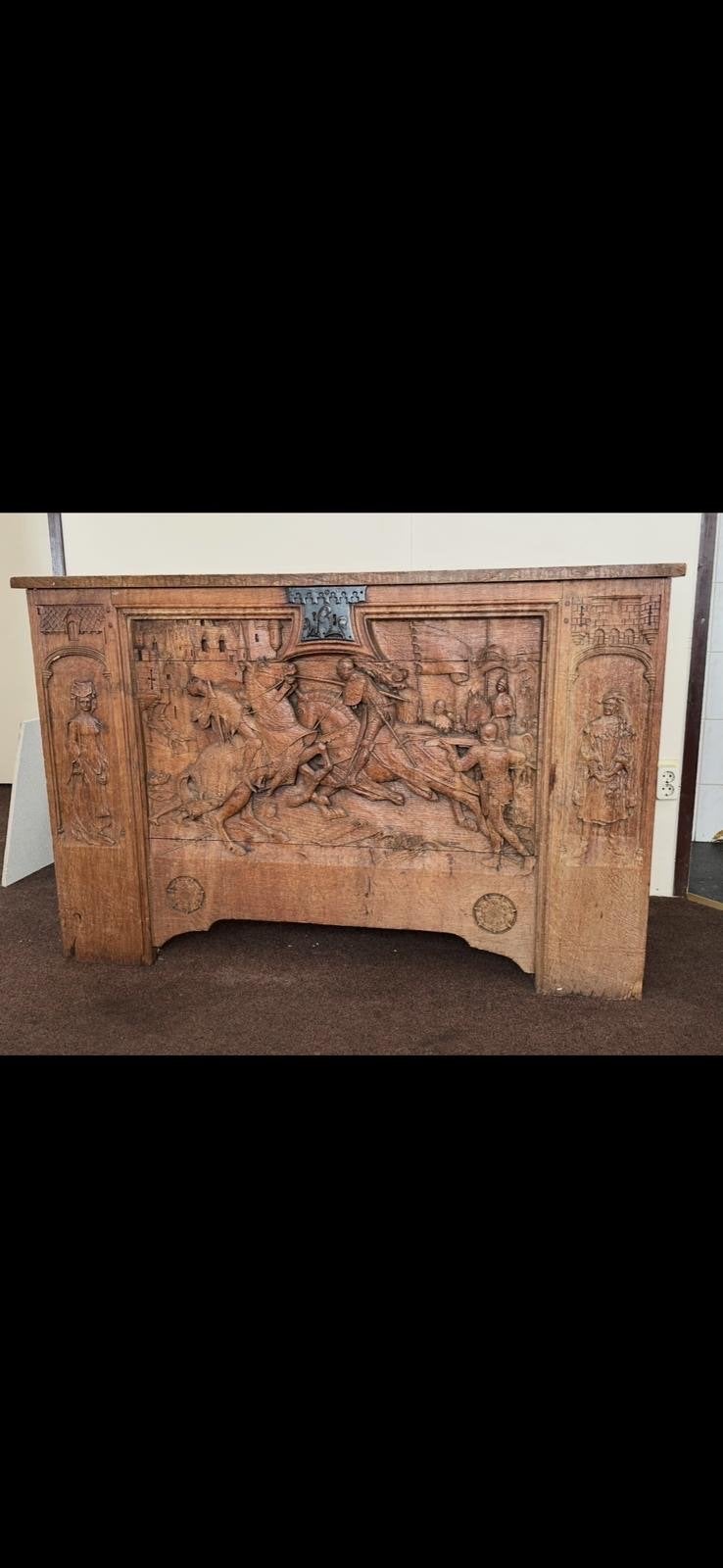 Antieke Eiken Kist met Gedetailleerd Snijwerk, Antiek en Kunst, Ophalen