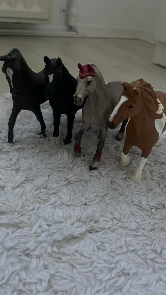 4 sleich paarden, Ophalen of Verzenden, Zo goed als nieuw