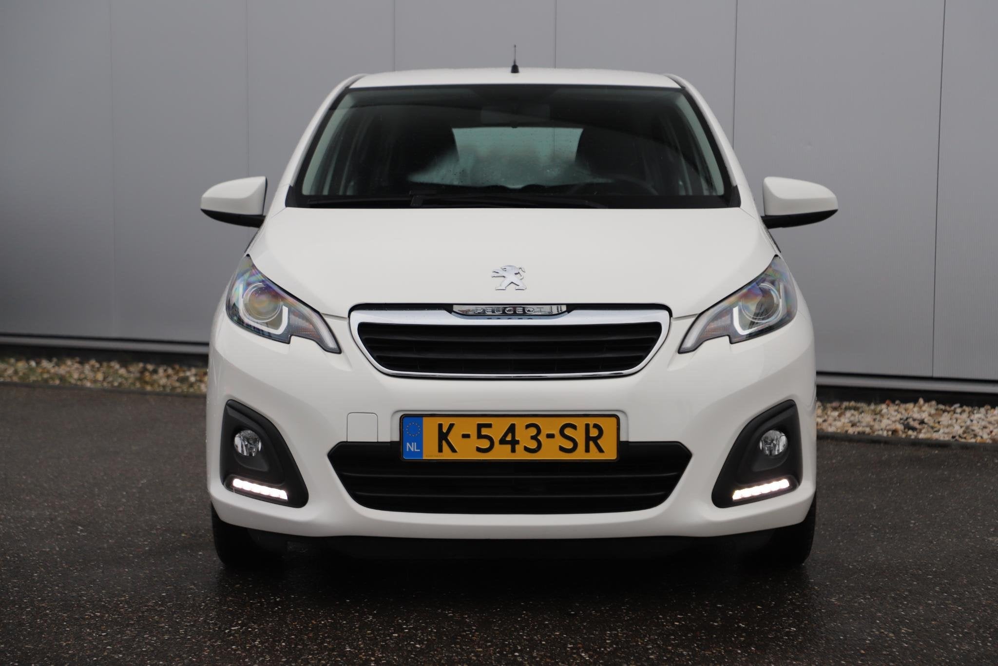 Peugeot 108 1.0 e-VTi Active Navigatie Achteruitrijcamera Bl, Voorwielaandrijving, Stof, Gebruikt, Euro 6