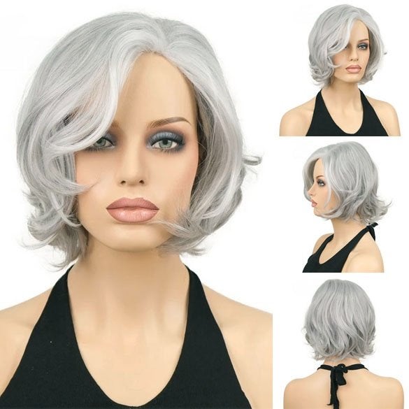 Pruik zilvergrijs steil haar bob model zonder pony met licht, Ophalen of Verzenden, Nieuw, Pruik of Haarverlenging