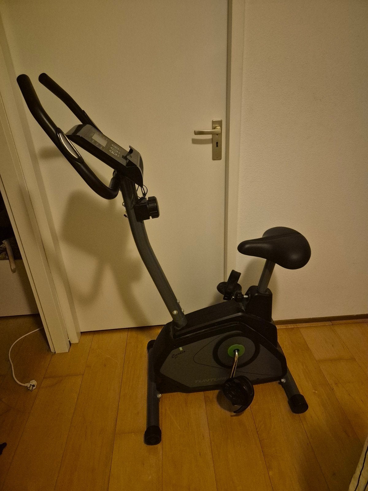 Tunturi Hometrainer - Perfect voor Thuis Workouts, Gebruikt, Ophalen of Verzenden, Metaal, Benen