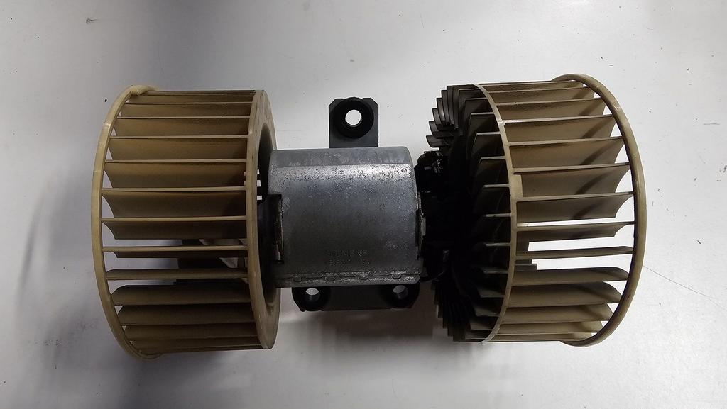 Kachelmotor met airco BMW 5 serie E39 64118372493 8372493, Gebruikt, -, -, Ophalen of Verzenden