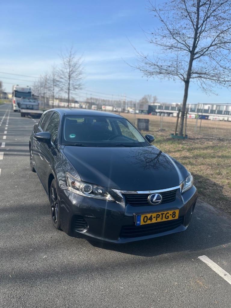 Lexus ct200h hybrid automaat 1.8 zeer zuinig!, Automaat, Euro 5, Stof, 40 €/maand