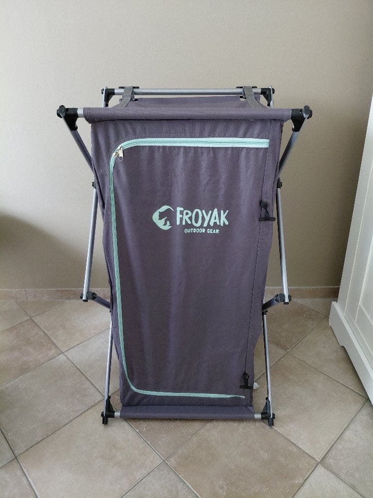 Froyak campingkast met 3 legplanken., Ophalen, Zo goed als nieuw