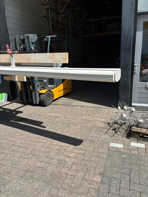 Elektrisch Zonnescherm, Ophalen, Gebruikt, 450 cm of meer, Elektrisch