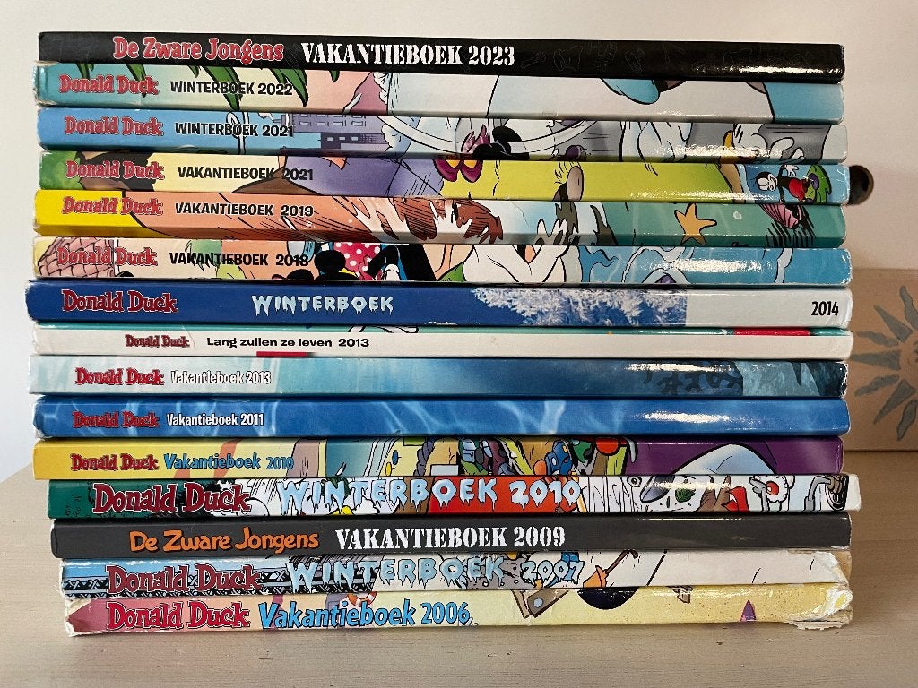 Donald Duck Vakantieboeken en Winterboeken, Donald Duck, Meerdere stripboeken, Ophalen, Gelezen