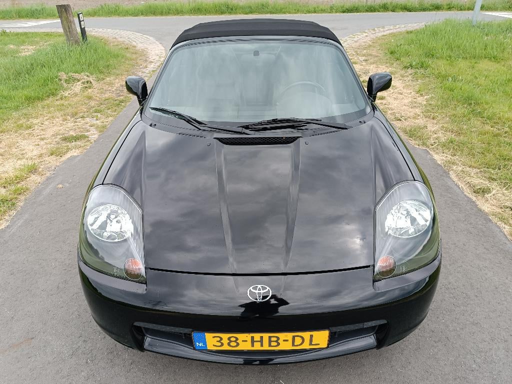 TOYOTA MR2 1.8 16V 2001 ZWART AIRCO LEDER NL-AUTO LINNEN KAP, 4 cilinders, Cabriolet, Zwart, Handgeschakeld