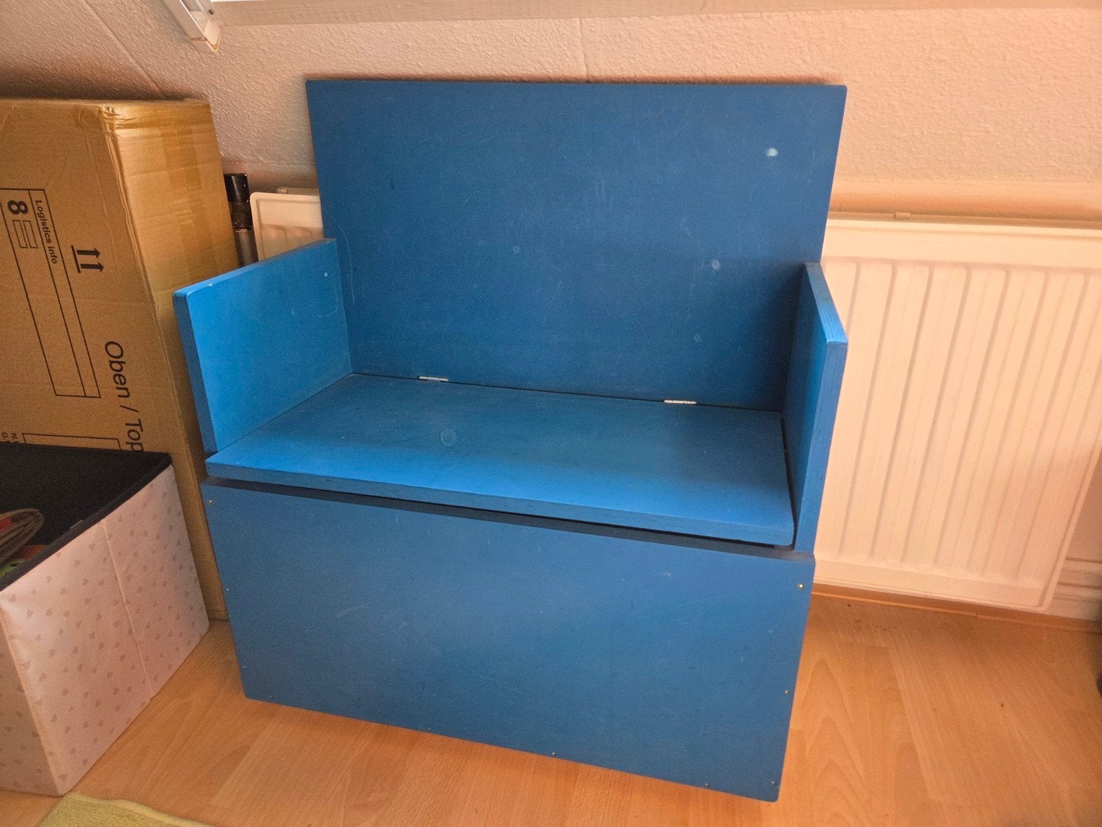 Zelfgemaakt houten speelgoedbankje op wieltjes, Ophalen, Gebruikt