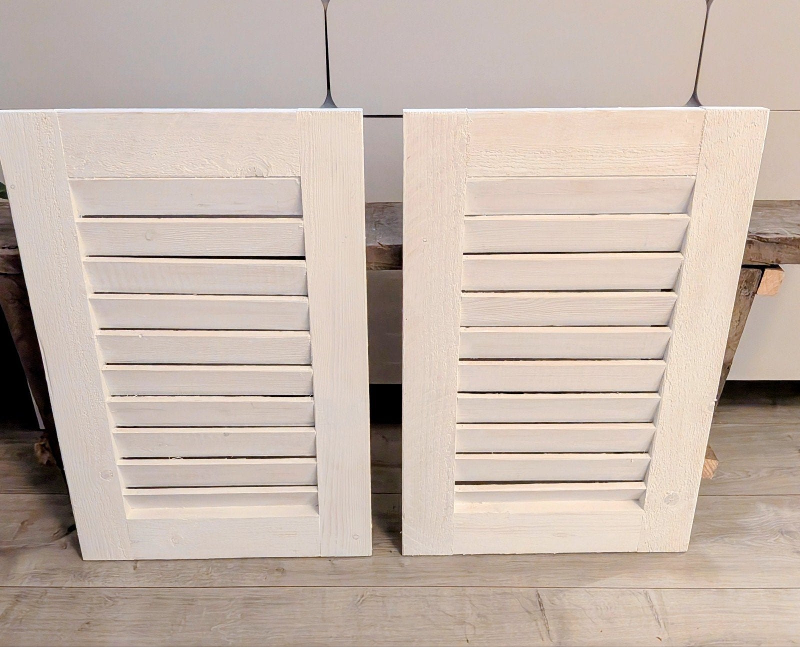2 witte Louvre luikjes, Huis en Inrichting, Ophalen