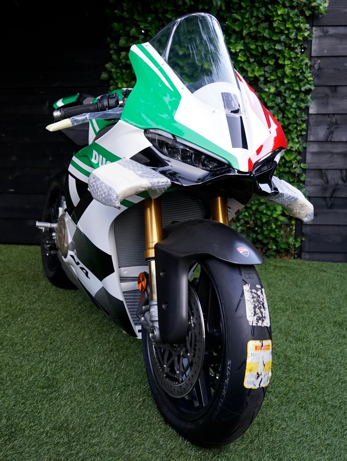 Ducati Panigale V4 Tricolore Limited Edition 1/1000 NIEUW, Motoren, Bedrijf, Super Sport