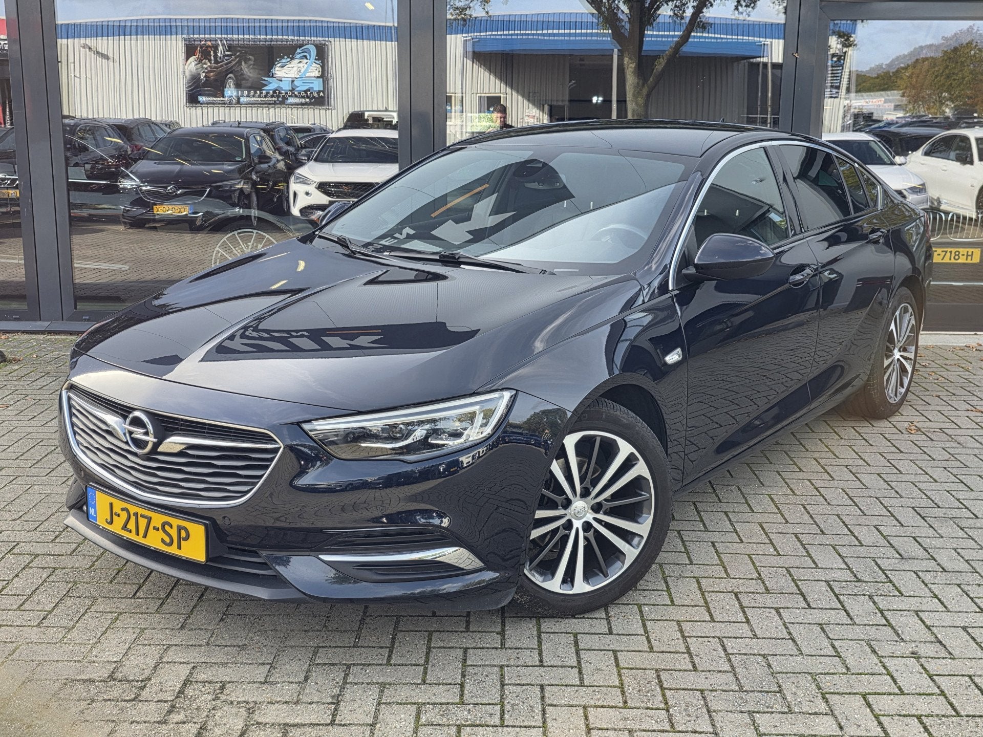 Opel Insignia Grand Sport 1.5 Turbo Business Executive, Dealer onderhouden, Gebruikt, 4 cilinders, 700 kg