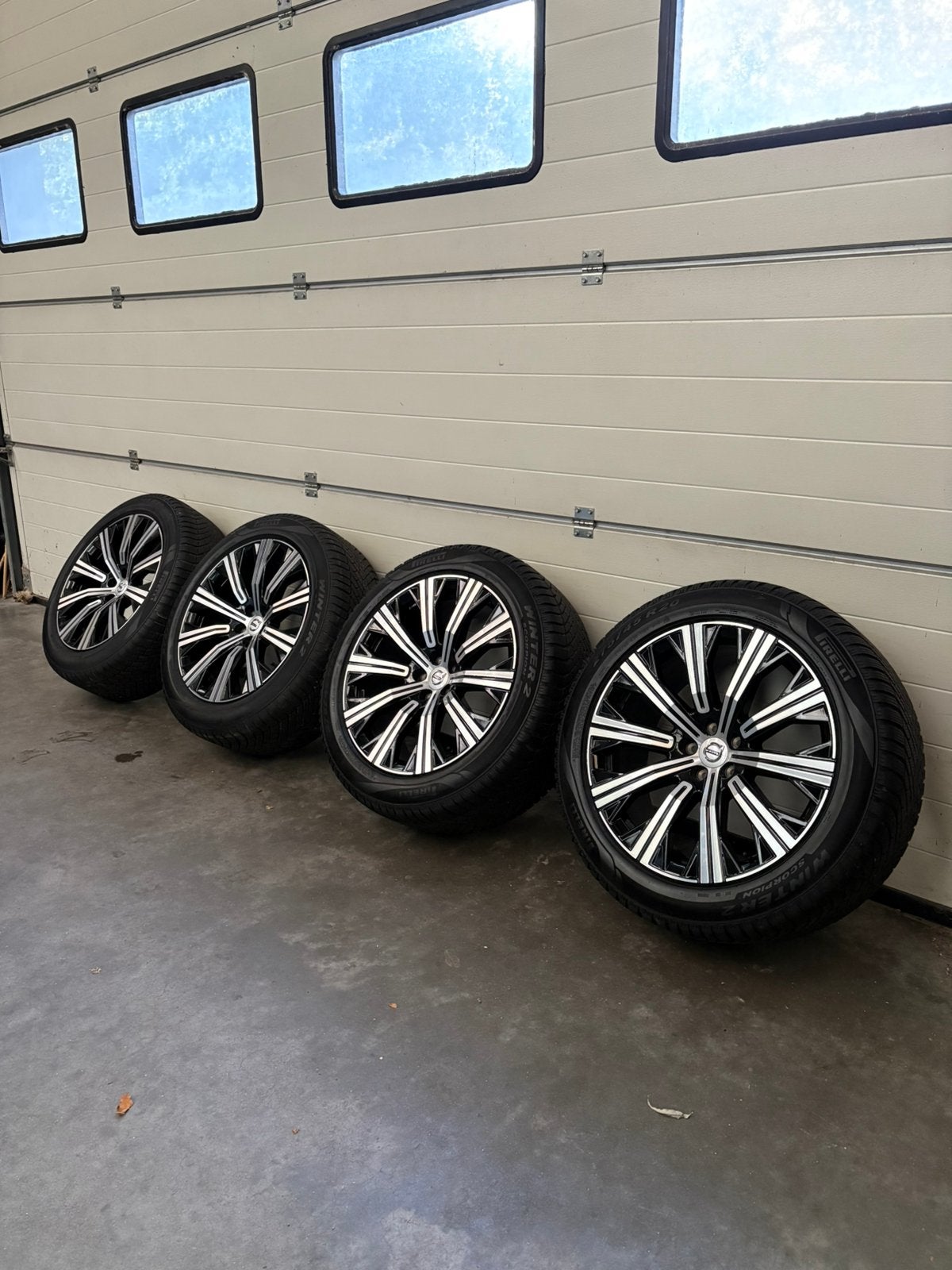 Volvo XC90 Inscription 20 inch winterset Pirelli 7,5+ mm