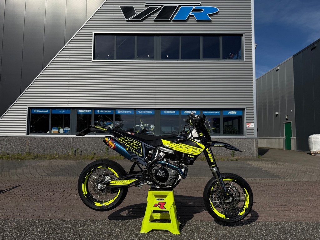 Husqvarna FE 501 Supermoto Supermotard SM A2 rijbewijs, Ktm, Bedrijf, 510 cc, Mattighofen
Mattighofen  Mattighofen, AT