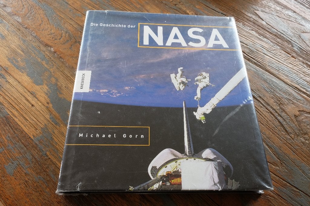 Boek Die Geschichte der NASA, Ophalen of Verzenden, Gebruikt, Boek of Tijdschrift