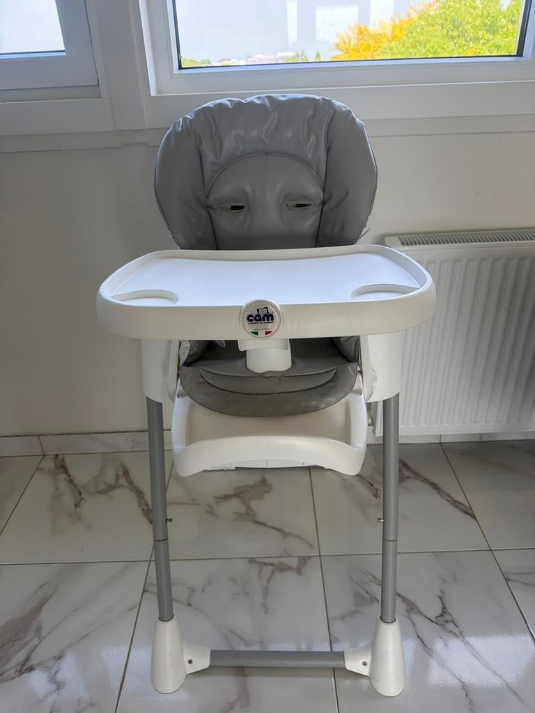 CAM Smarty Pop kinderstoel - Grijs/Wit, Kinderen en Baby's, Kinderstoelen, Ophalen of Verzenden, Gebruikt, Meegroeistoel, Afneembaar eetblad