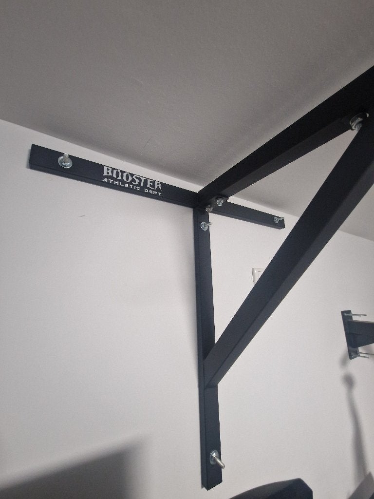 Booster Athletic Dept. Muurbeugel voor Bokszakken, Ophalen, Gebruikt, Boks-accessoire