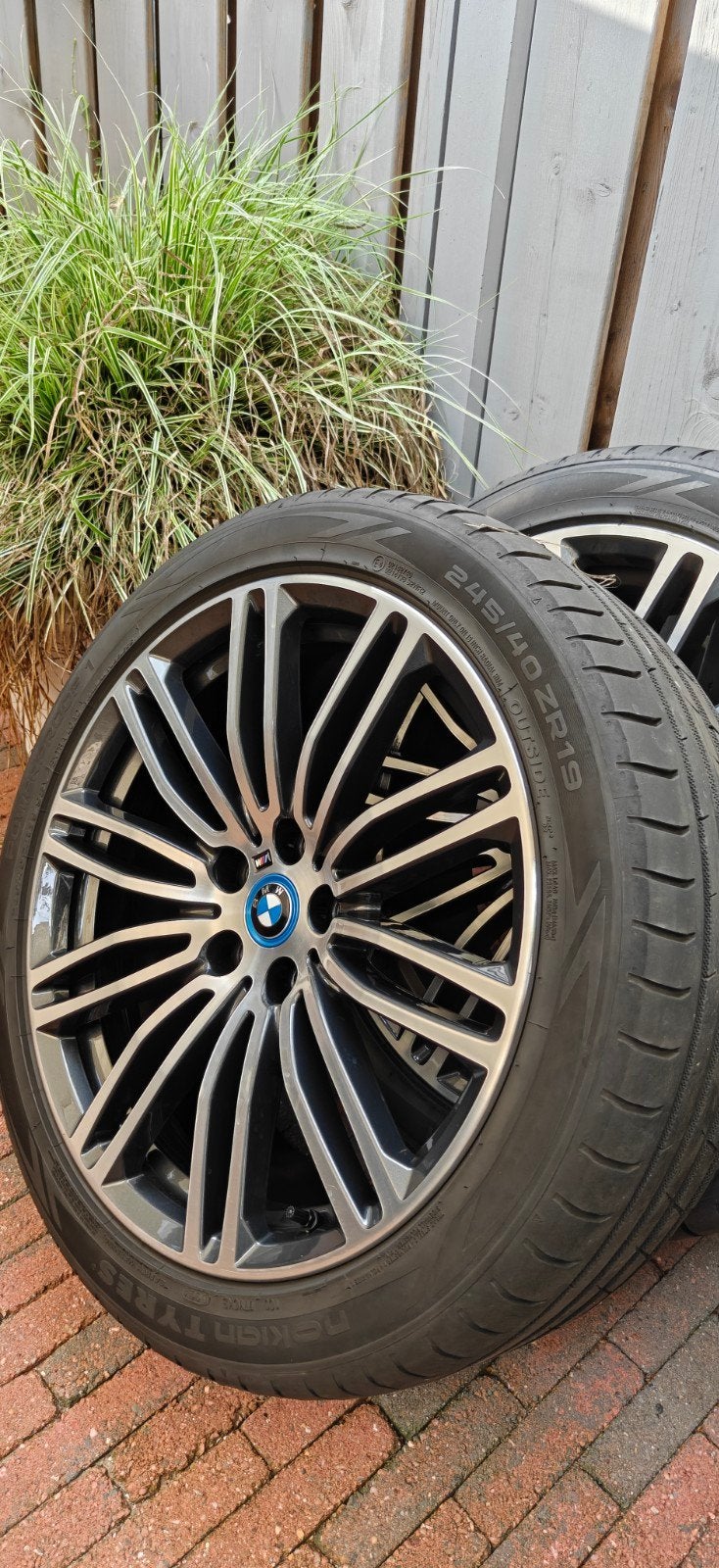 Originele BMW 664M velgen met Nokian banden 245/40/19, Banden en Velgen, Personenwagen, Zomerbanden, Ophalen