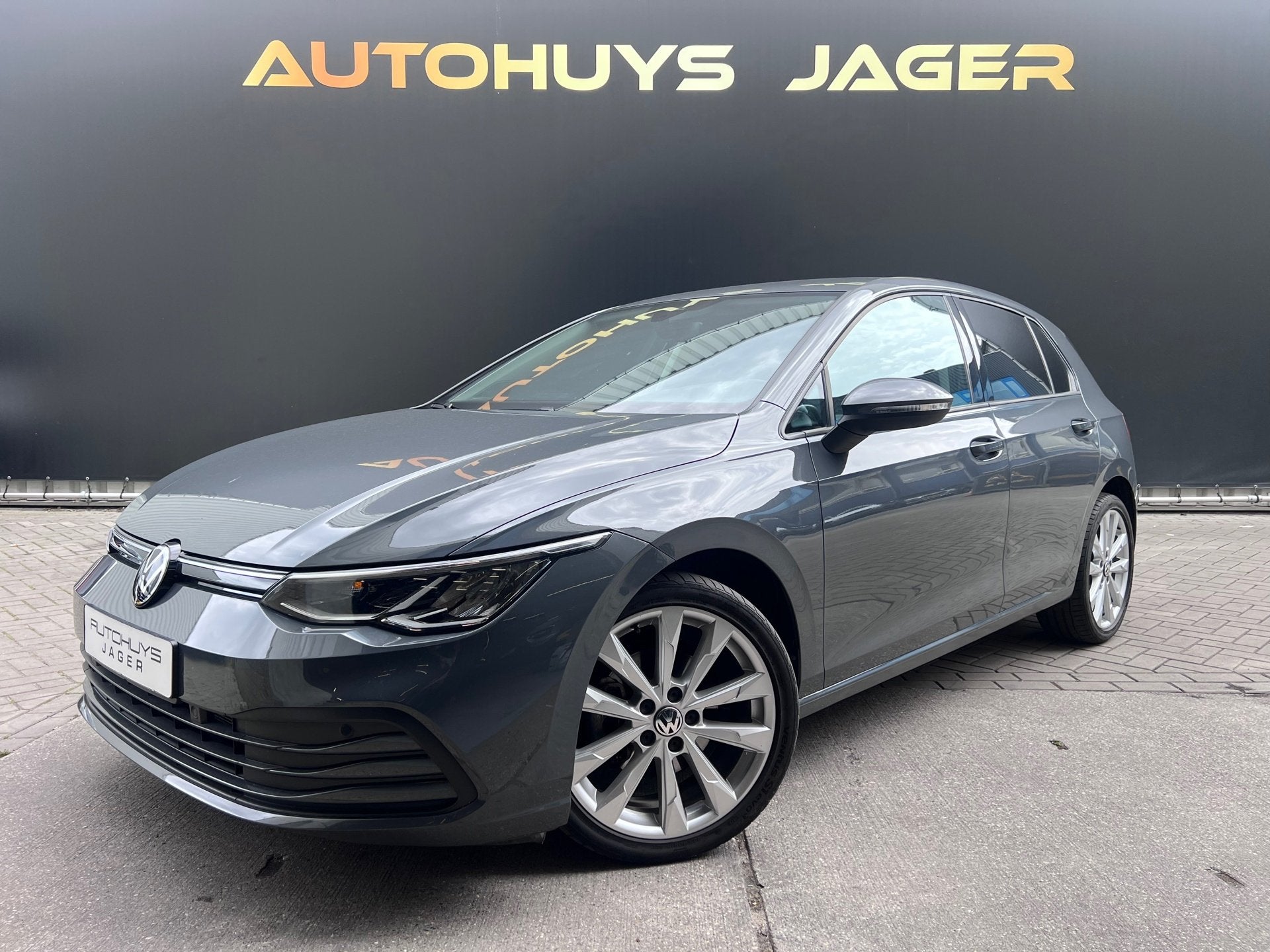 Volkswagen Golf 1.0 TSI Life Business - Sfeerverlichting Par, Voorwielaandrijving, Stof, Gebruikt, 4 cilinders