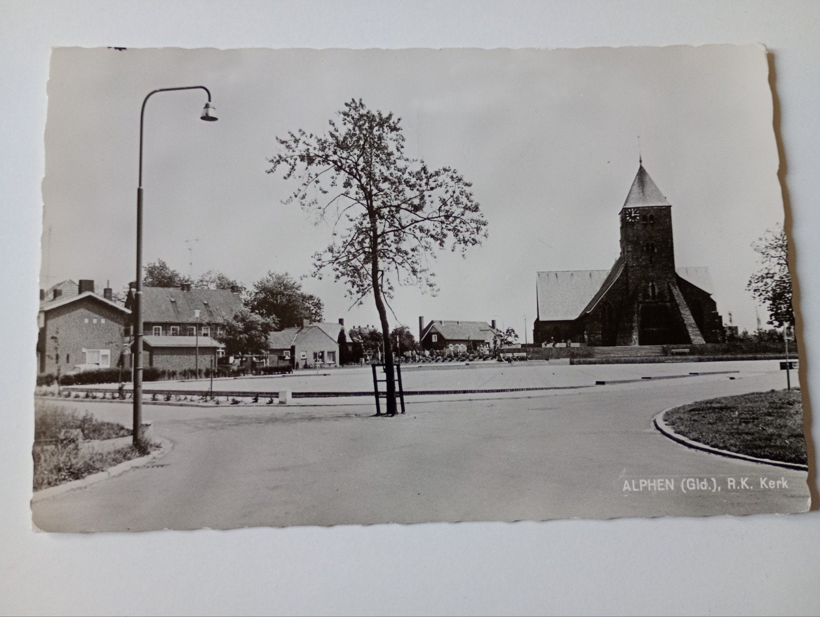 Alphen bij Oss RK Kerk, Verzamelen, Ophalen of Verzenden, 1960 tot 1980, Ongelopen, Gelderland