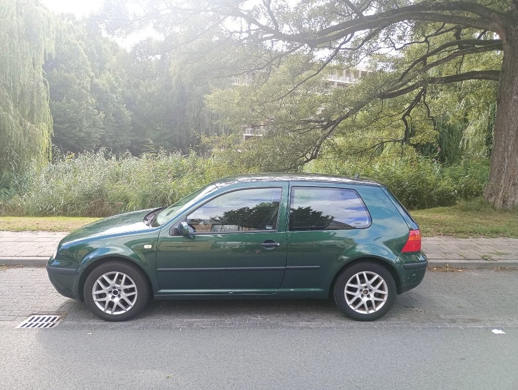 Volkswagen Golf 1.6 74KW 1999 Groen, Auto's, 4 cilinders, 100 pk, 1200 kg, Handgeschakeld
