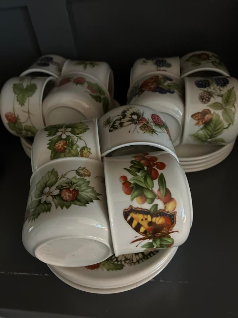 Marjolein Bastin Kopjes en Schotels wedgwood, Ophalen of Verzenden, Zo goed als nieuw, Overige stijlen, Kop(pen) en/of Schotel(s)