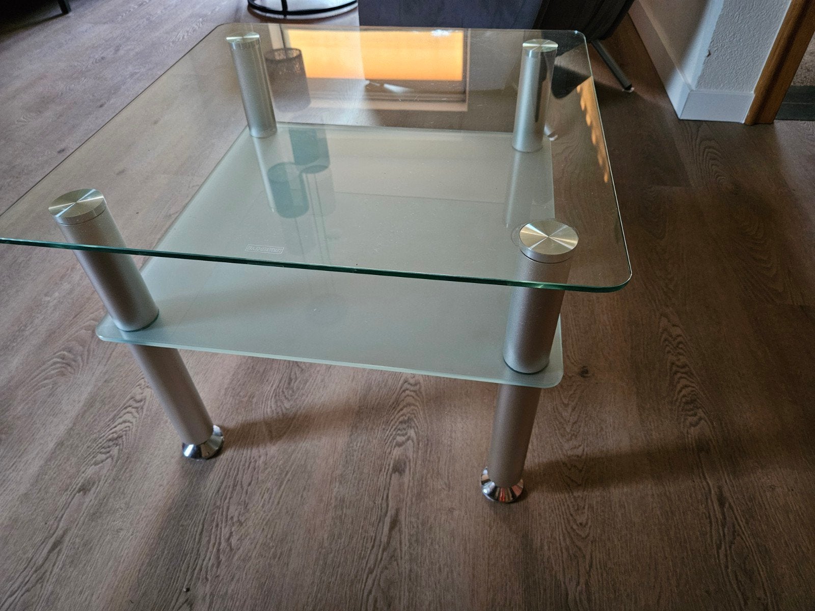 Glazen salontafel met metalen poten, Minder dan 50 cm, Gebruikt, Vierkant, Minder dan 50 cm