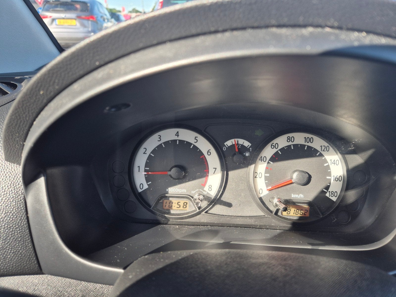 Foto 7 van Kia Picanto 1.0 2010 Rood