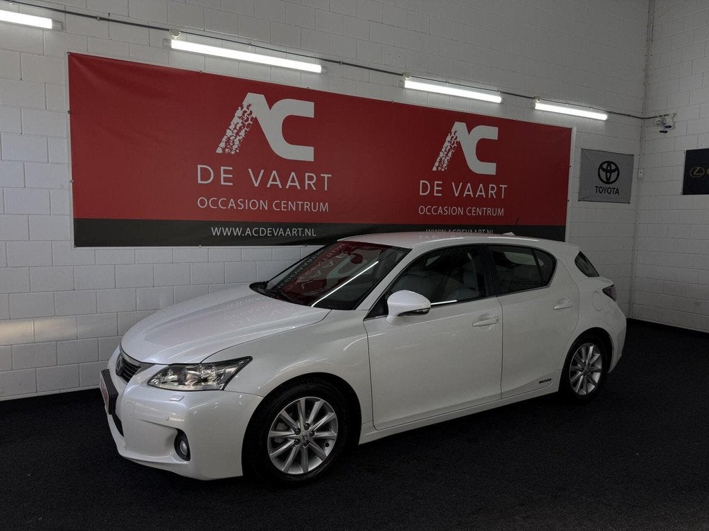Lexus CT 200h Luxury Line - LEVINSON/NAVI/LEER/XENON/CAM/NAP, Auto's, Lexus, Euro 5, Gebruikt, 4 cilinders, Wit