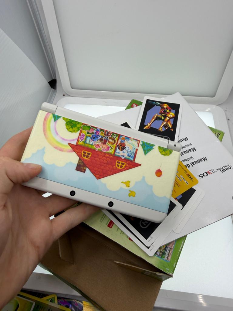 New Nintendo 3DS Animal Crossing Happy Home Designer, Spelcomputers en Games, Spelcomputers | Nintendo 2DS en 3DS, Met games, Wit