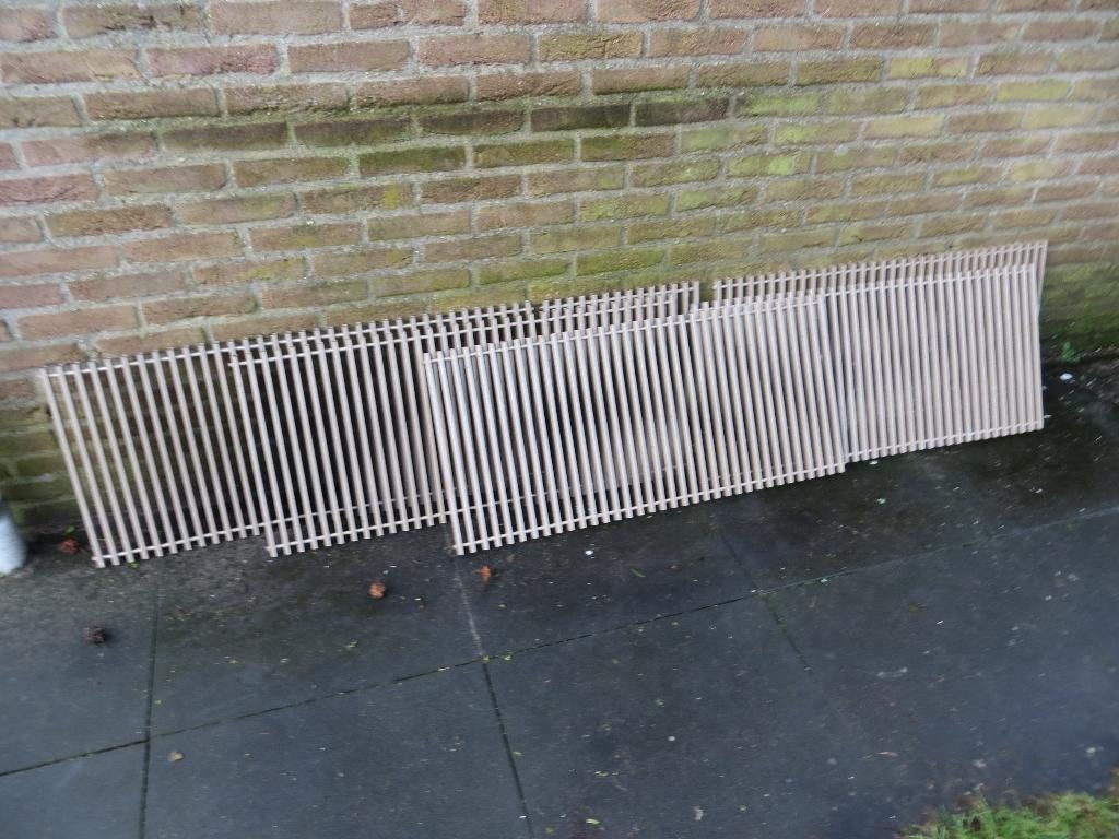 Zware kwaliteit metalen convectorput roosters, Ophalen, 30 tot 80 cm, Gebruikt, Overige typen