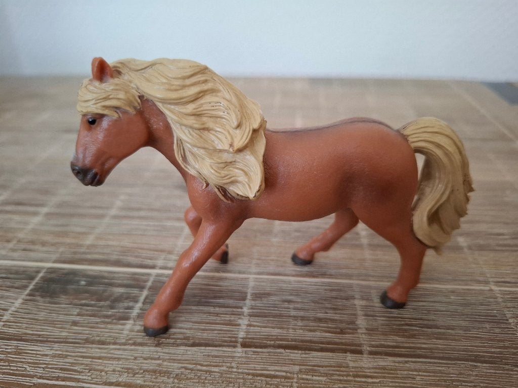 Schleich 13943 ijslander pony hengst paard, Ophalen of Verzenden, Zo goed als nieuw